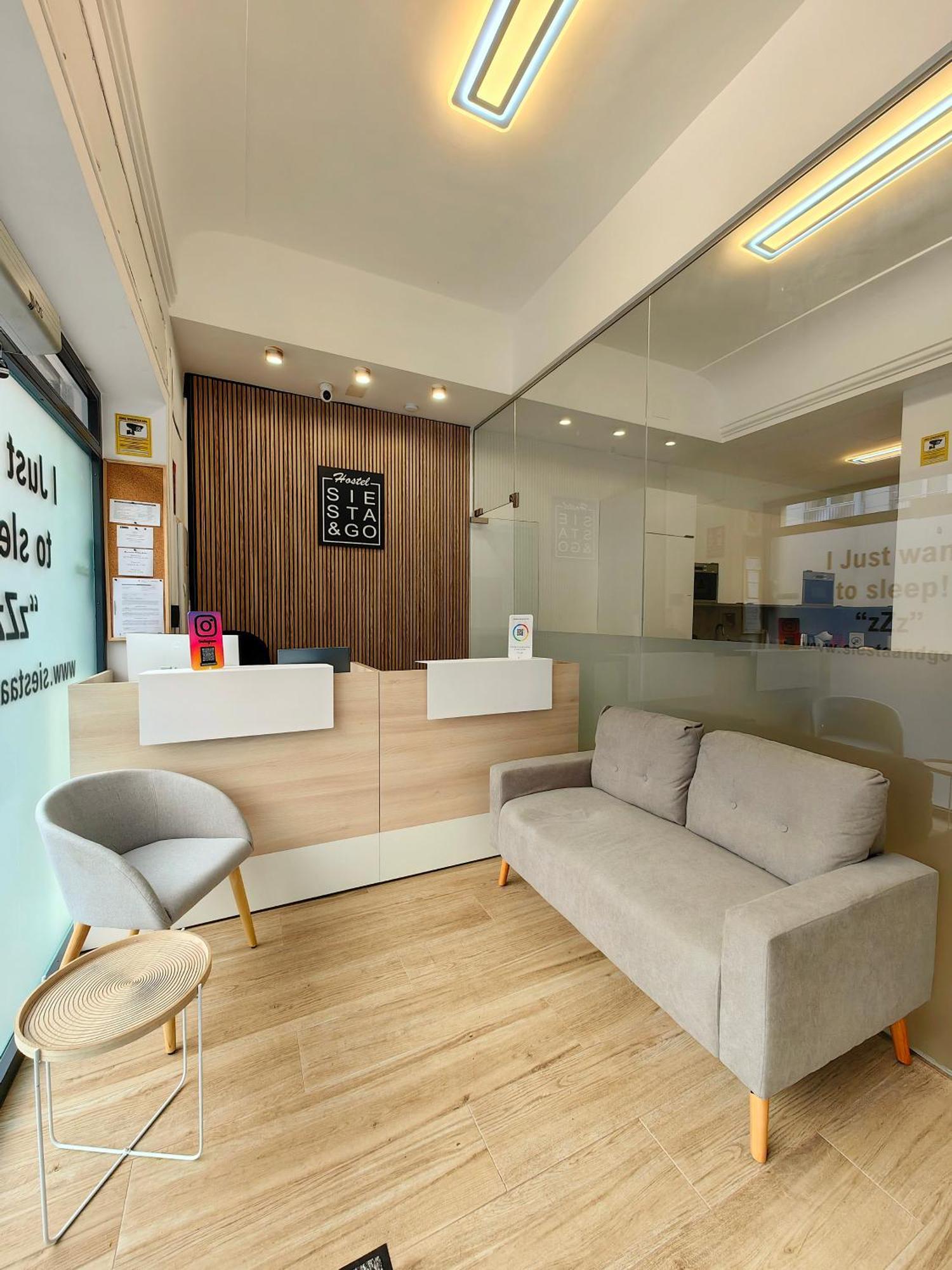 Hostel Siesta & Go Μαδρίτη Εξωτερικό φωτογραφία