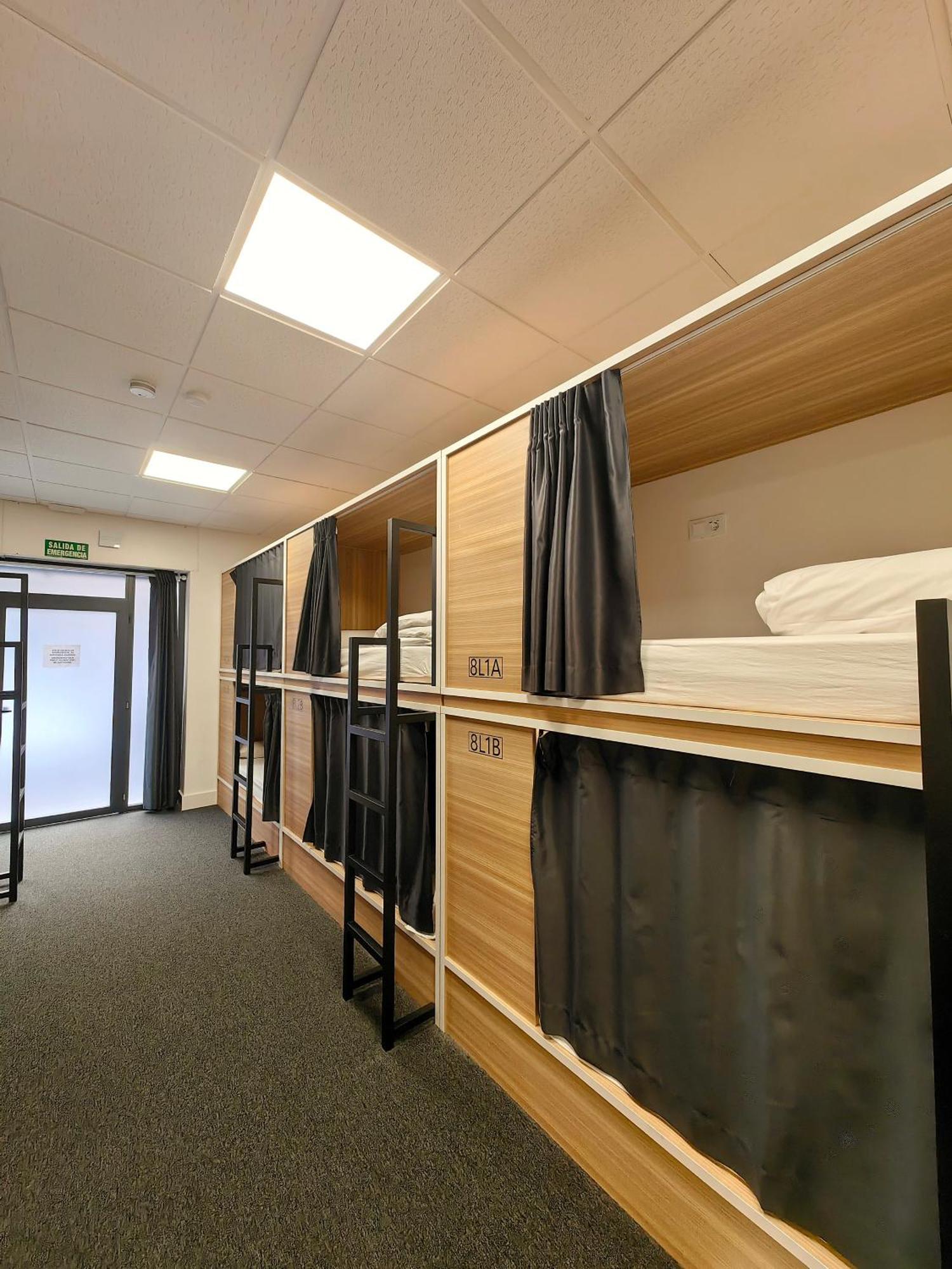 Hostel Siesta & Go Μαδρίτη Εξωτερικό φωτογραφία